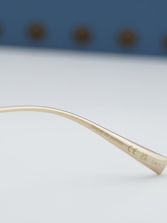 Gucci GG2063S 003 Cat Eye Sunglasses - Shiny Endura Gold/Green Gradient Mirror main image 3